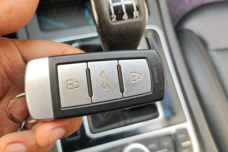 Used Zotye T700 2017 1.8T Manual Luxury Model Vehicle Key