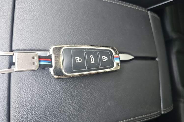 Used Zotye T700 2017 1.8T Dual-Clutch Prestige Model Vehicle Key
