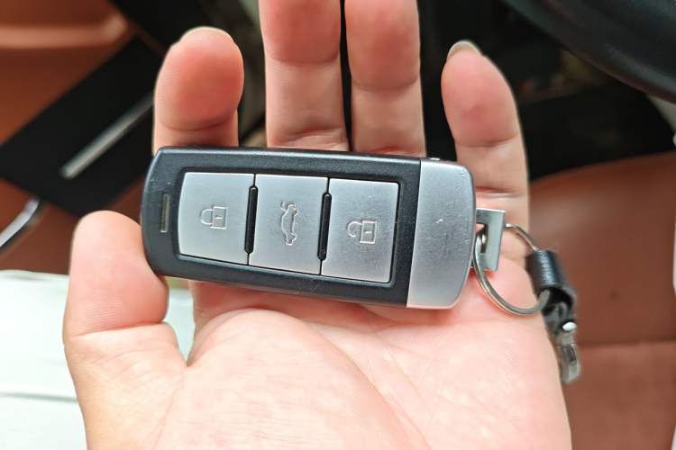 Used Zotye T700 2017 1.8T Dual-Clutch Prestige Model Vehicle Key