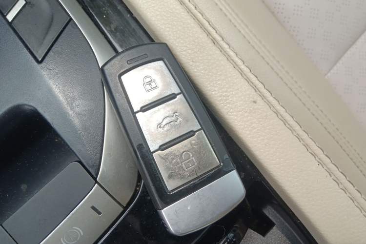 Used Zotye T700 2017 1.8T Dual-Clutch Luxury Model Vehicle Key