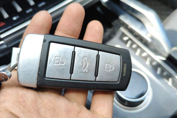 Used Zotye T700 2017 1.8T Dual-Clutch Luxury Model Vehicle Key