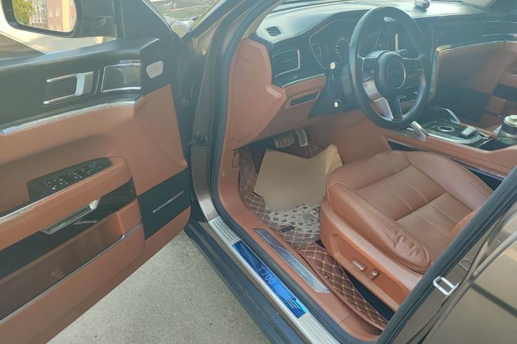 Used Zotye T700 2017 1.8T Dual-Clutch Luxury Model Driver Seat