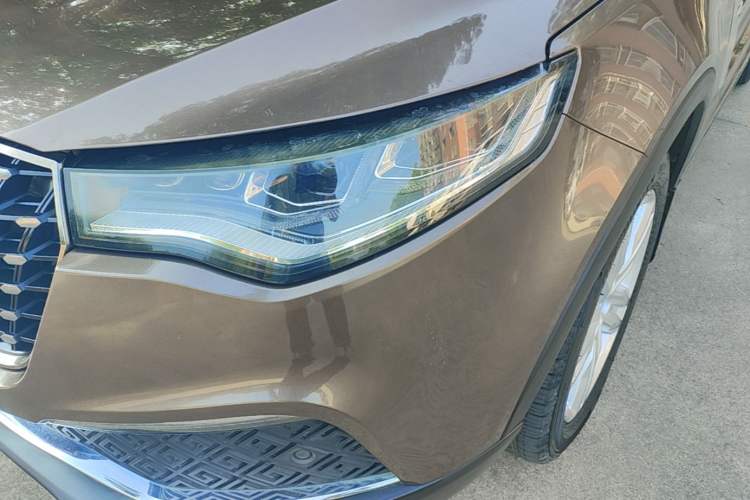 Used Zotye T700 2017 1.8T Dual-Clutch Luxury Model Left Front Headlight