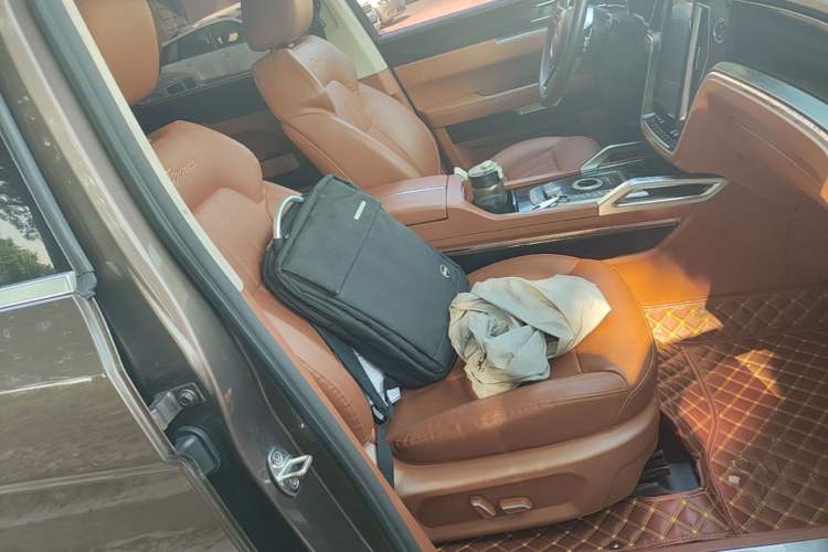 Used Zotye T700 2017 1.8T Dual-Clutch Luxury Model Right Front Seat