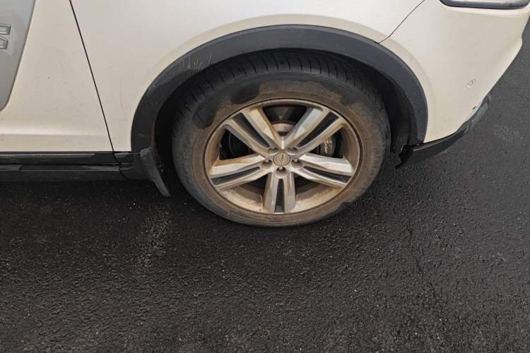 Used Zotye T700 2018 1.8T Dual-Clutch Custom Edition Right Front Wheel Hub
