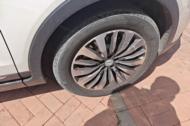 Used Zotye T700 2018 1.8T Dual-Clutch Custom Edition Right Front Wheel Hub