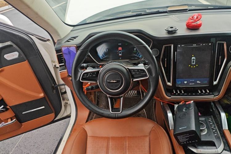 Used Zotye T700 2018 1.8T Dual-Clutch Custom Edition Steering Wheel