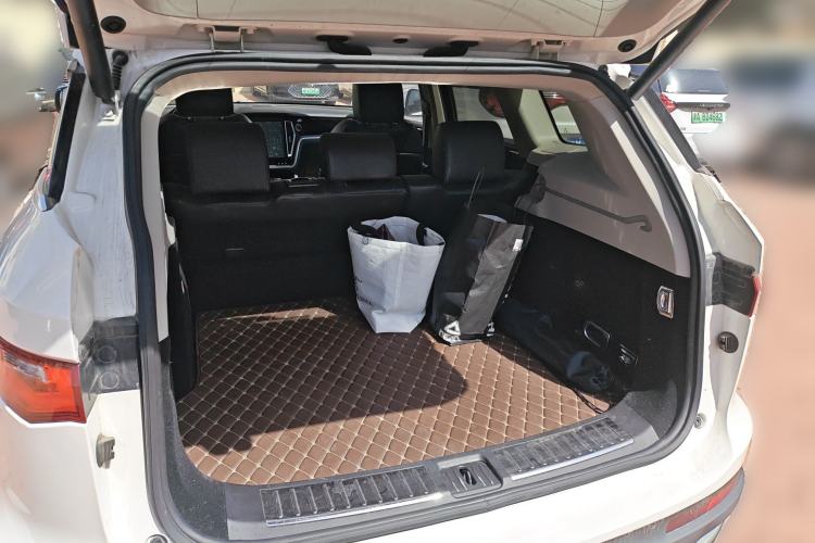 Used Zotye T700 2018 1.8T Dual-Clutch Custom Edition Trunk