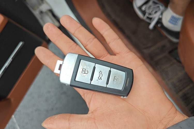 Used Zotye T700 2018 1.8T Dual-Clutch Custom Edition Vehicle Key
