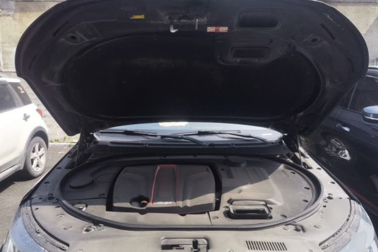 Used Zotye T800 2018 2.0T Automatic Luxury Connected 7-Seater Engine Bay