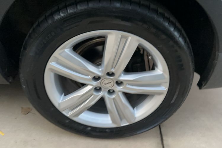 Used Zotye T800 2018 2.0T Automatic Luxury Connected 7-Seater Exterior 13