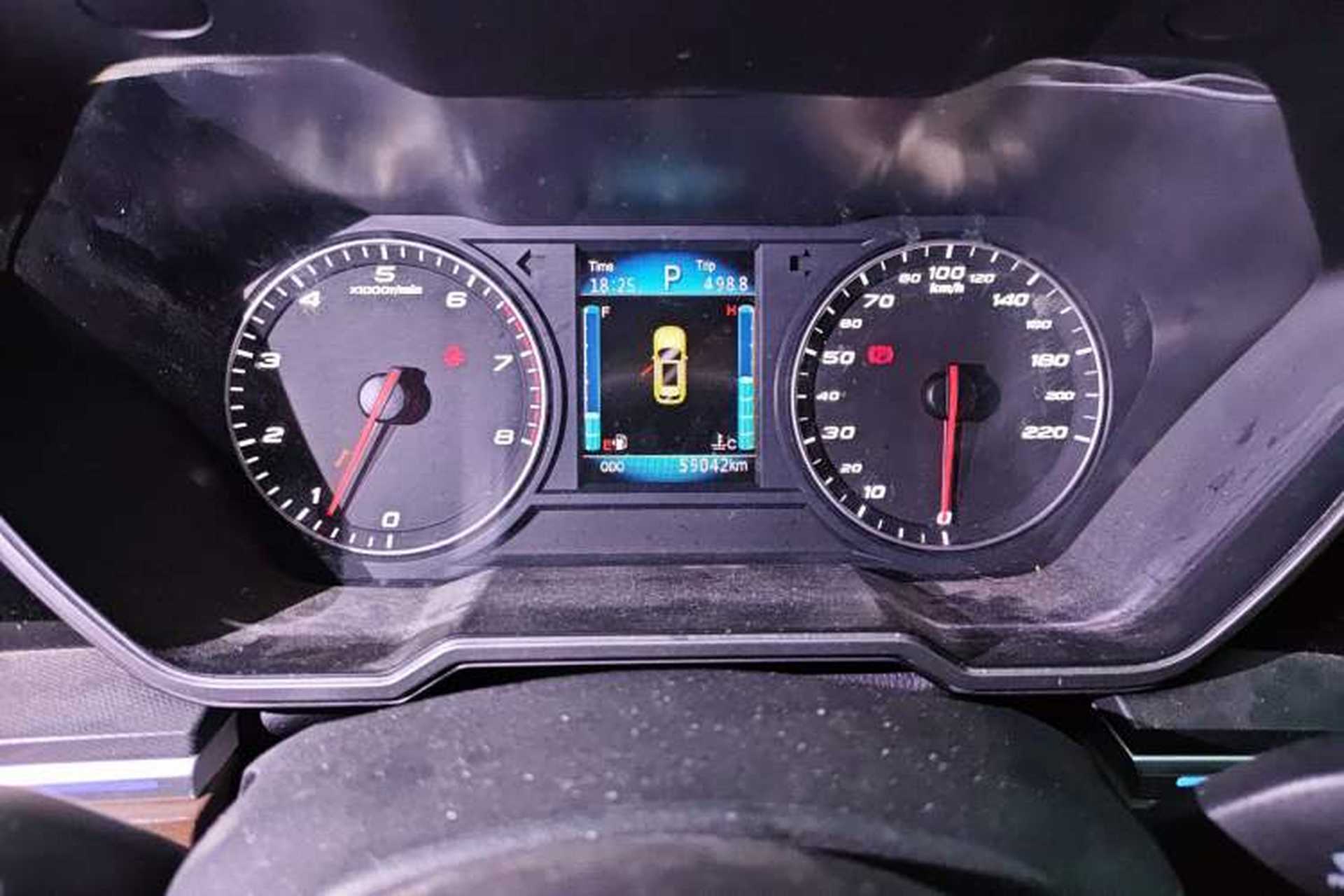 Used Zotye T800 2018 2.0T Automatic Luxury Connected 7-Seater Instrument Cluster