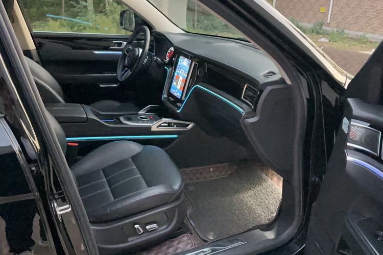 Used Zotye T800 2018 2.0T Automatic Luxury Connected 7-Seater Interior 11