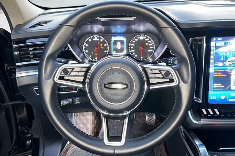 Used Zotye T800 2018 2.0T Automatic Luxury Connected 7-Seater Steering Wheel