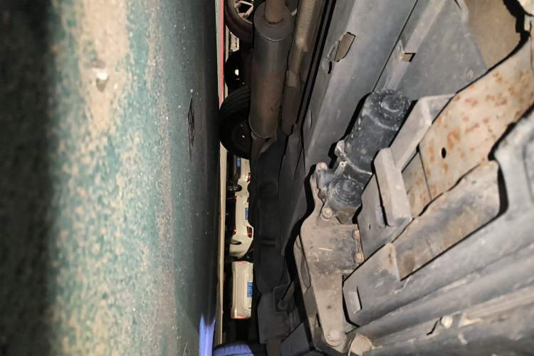 Used Zotye T800 2018 2.0T Automatic Prestige Smart Connectivity 7-Seater Chassis Front Left