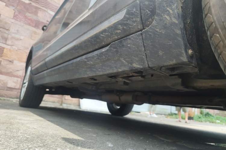 Used Zotye T800 2018 2.0T Automatic Luxury Connected 7-Seater Chassis Front Right
