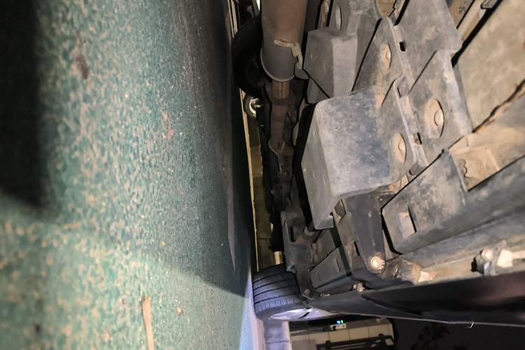 Used Zotye T800 2018 2.0T Automatic Prestige Smart Connectivity 7-Seater Chassis Rear Right