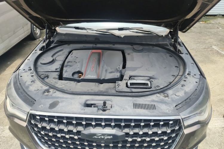 Used Zotye T800 2018 2.0T Automatic Luxury Connected 7-Seater Engine Bay