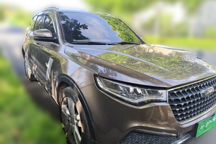 Used Zotye T800 2018 2.0T Automatic Luxury Connected 7-Seater Front Right 45 Deg