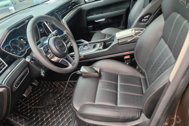 Used Zotye T800 2018 2.0T Automatic Prestige Smart Connectivity 7-Seater Left Front Seat