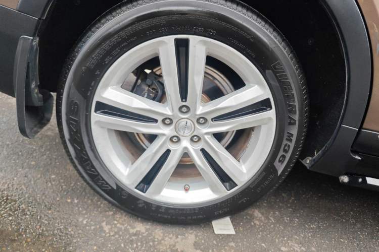 Used Zotye T800 2018 2.0T Automatic Prestige Smart Connectivity 7-Seater Right Rear Wheel Hub
