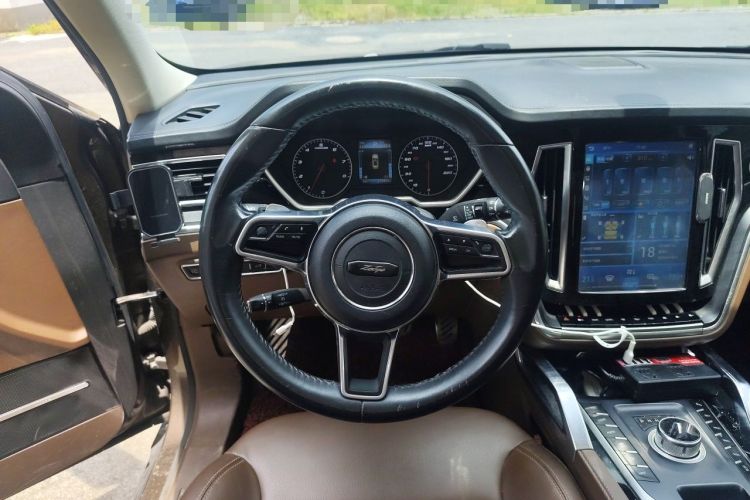 Used Zotye T800 2018 2.0T Automatic Luxury Connected 7-Seater Steering Wheel
