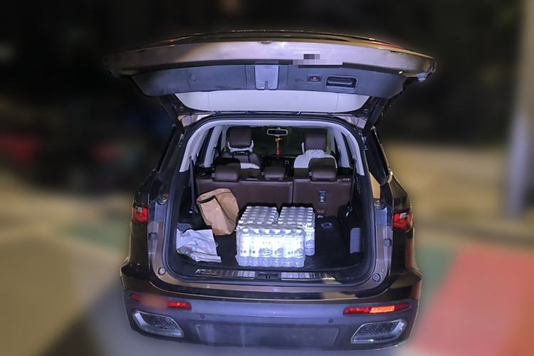 Used Zotye T800 2018 2.0T Automatic Prestige Smart Connectivity 7-Seater Trunk