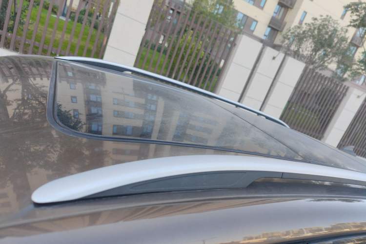 Used Zotye T800 2018 2.0T Automatic Prestige Smart Connectivity 7-Seater Roof