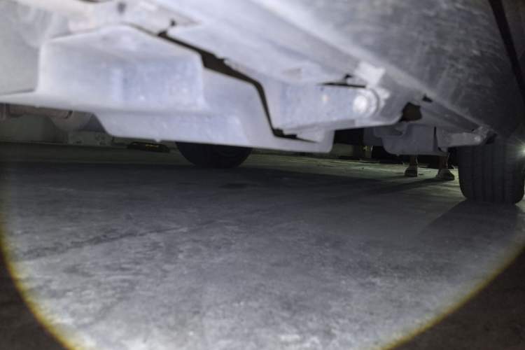 Used Zotye T800 2018 2.0T Automatic Prestige Smart Connectivity 7-Seater Chassis Front Left