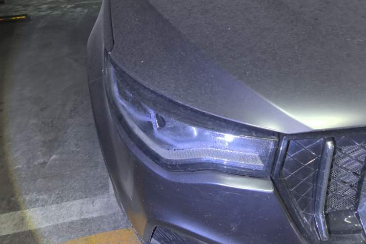 Used Zotye T800 2018 2.0T Automatic Prestige Smart Connectivity 7-Seater Right Front Headlight