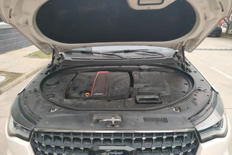 Used Zotye T800 2018 2.0T Automatic Prestige Smart Connectivity 7-Seater Engine Bay