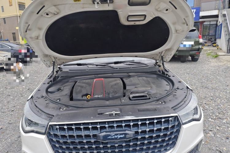 Used Zotye T800 2018 2.0T Automatic Luxury Connected 7-Seater Engine Bay