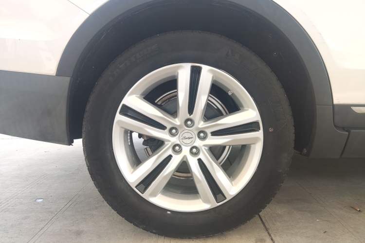 Used Zotye T800 2018 2.0T Automatic Prestige Smart Connectivity 7-Seater Exterior 11