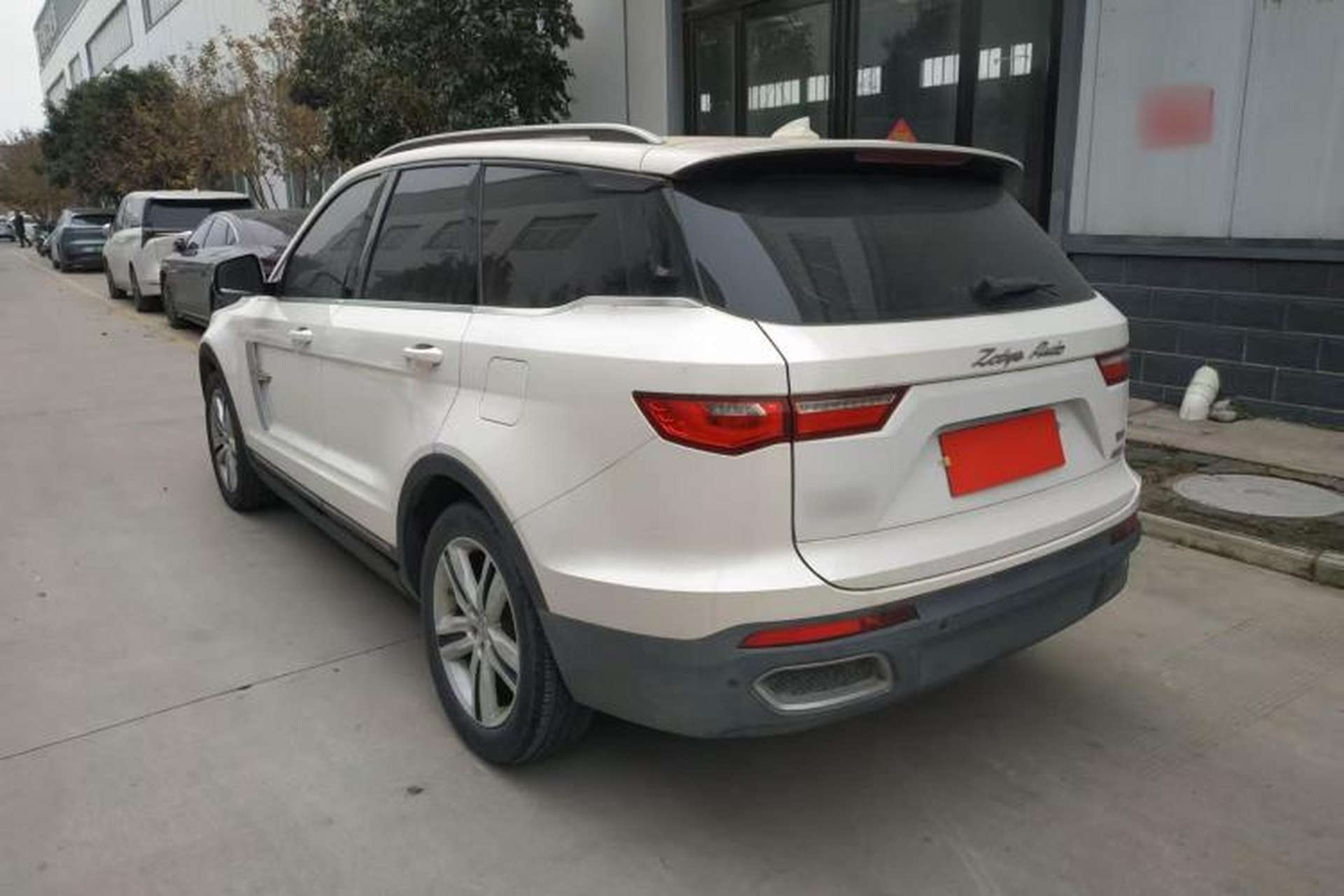 Used Zotye T800 2018 2.0T Automatic Prestige Smart Connectivity 7-Seater Exterior 5