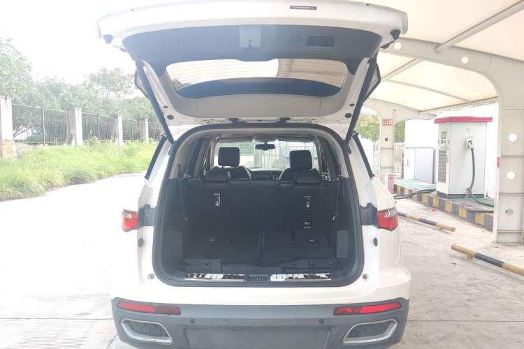 Used Zotye T800 2018 2.0T Automatic Prestige Smart Connectivity 7-Seater Exterior 7