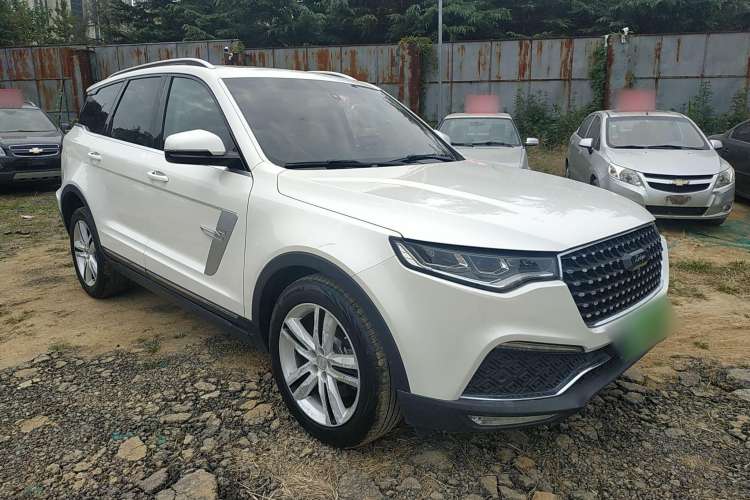 Used Zotye T800 2018 2.0T Automatic Luxury Connected 7-Seater Front Right 45 Deg