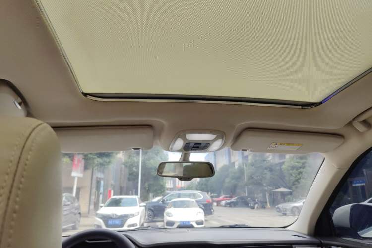 Used Zotye T800 2018 2.0T Automatic Luxury Connected 7-Seater Headliner