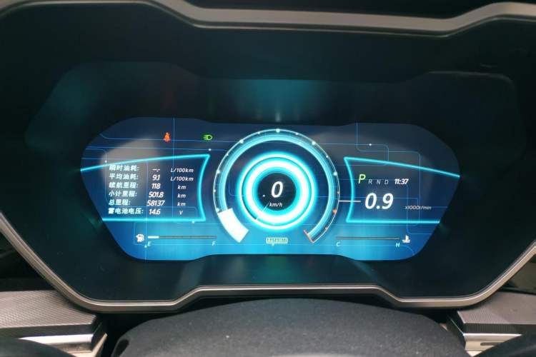 Used Zotye T800 2018 2.0T Automatic Prestige Smart Connectivity 7-Seater Instrument Cluster