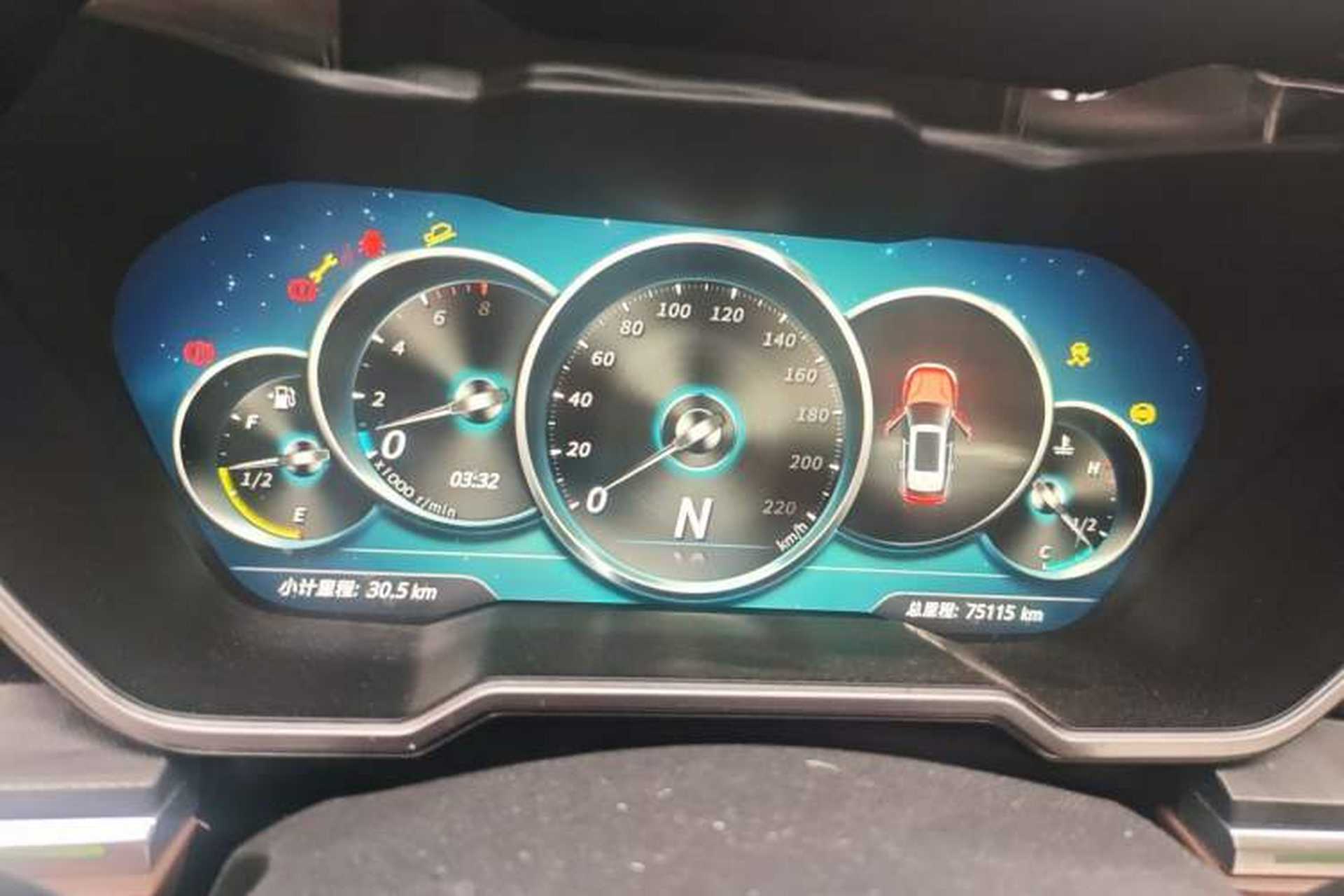 Used Zotye T800 2018 2.0T Automatic Prestige Smart Connectivity 7-Seater Instrument Cluster