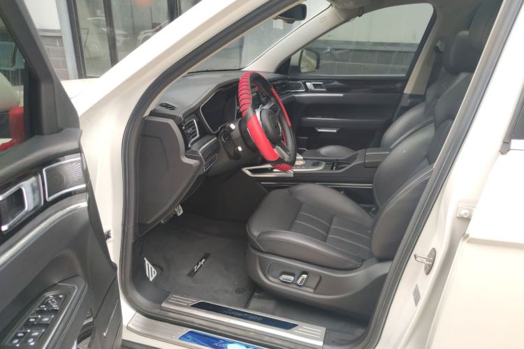 Used Zotye T800 2018 2.0T Automatic Prestige Smart Connectivity 7-Seater Interior 1