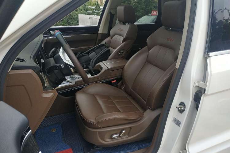 Used Zotye T800 2018 2.0T Automatic Luxury Connected 7-Seater Left Front Seat