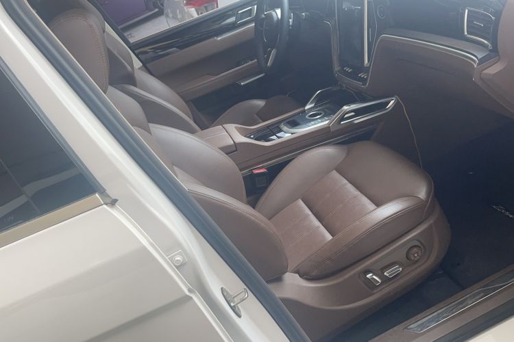 Used Zotye T800 2018 2.0T Automatic Flagship Smart Connectivity 7-Seater Right Front Seat