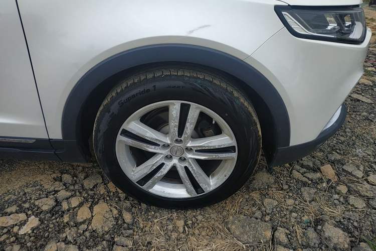 Used Zotye T800 2018 2.0T Automatic Luxury Connected 7-Seater Right Front Wheel Hub