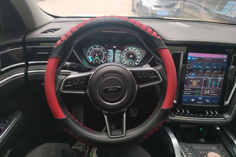 Used Zotye T800 2018 2.0T Automatic Prestige Smart Connectivity 7-Seater Steering Wheel