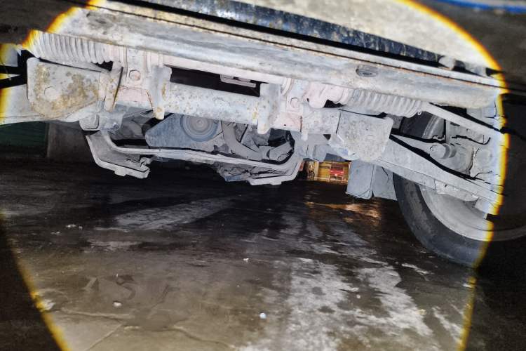 Used Zotye V10 2012 1.2L Standard Version Chassis Front