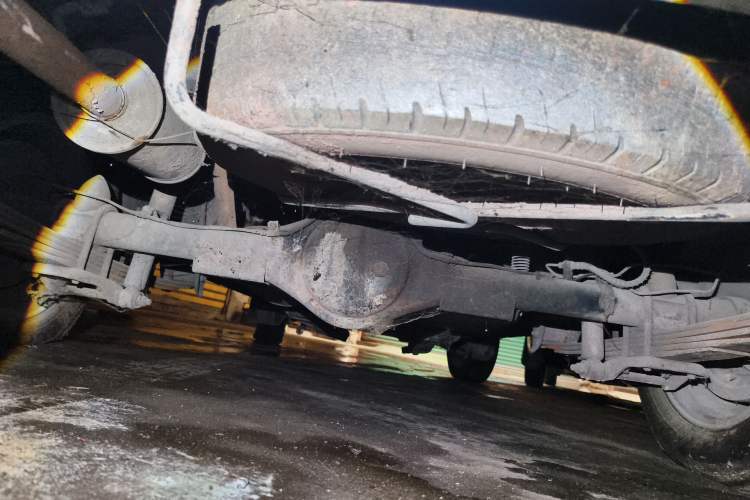 Used Zotye V10 2012 1.2L Standard Version Chassis Rear