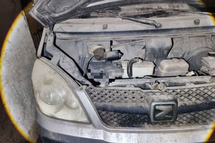 Used Zotye V10 2012 1.2L Standard Version Engine Bay Right