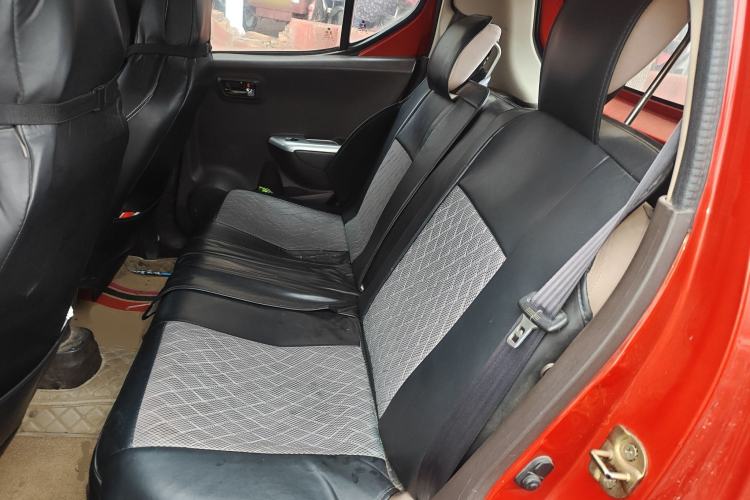 Used Zotye Z100 2013 1.0L Comfort Model Left Rear Seat