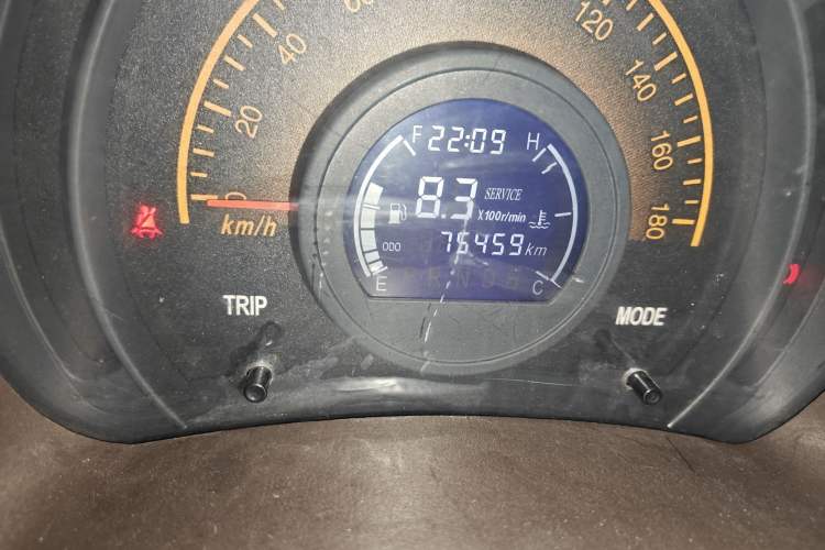 Used Zotye Z100 2013 1.0L Comfort Model Odometer Close Up