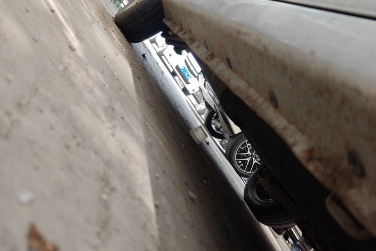 Used Zotye Z100 2013 1.0L Comfort Model Chassis Front Right